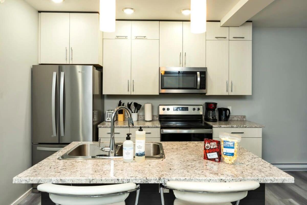 Nn - The Wanderoo - Riverdale 3-Bed 2 5-Bath Whitehorse Kültér fotó
